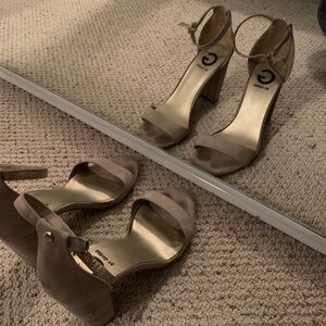 Guess heels